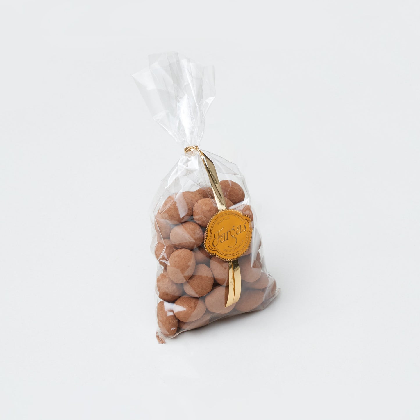 Caramelized almonds with cocoa